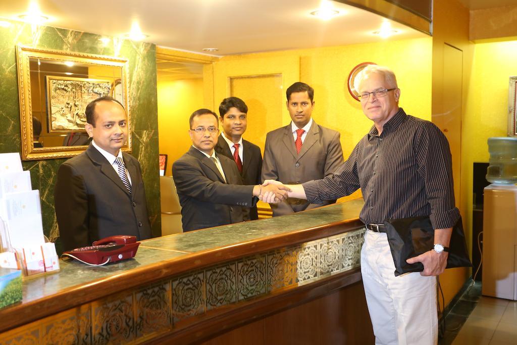 Eastern House Hotell Dhaka Exteriör bild